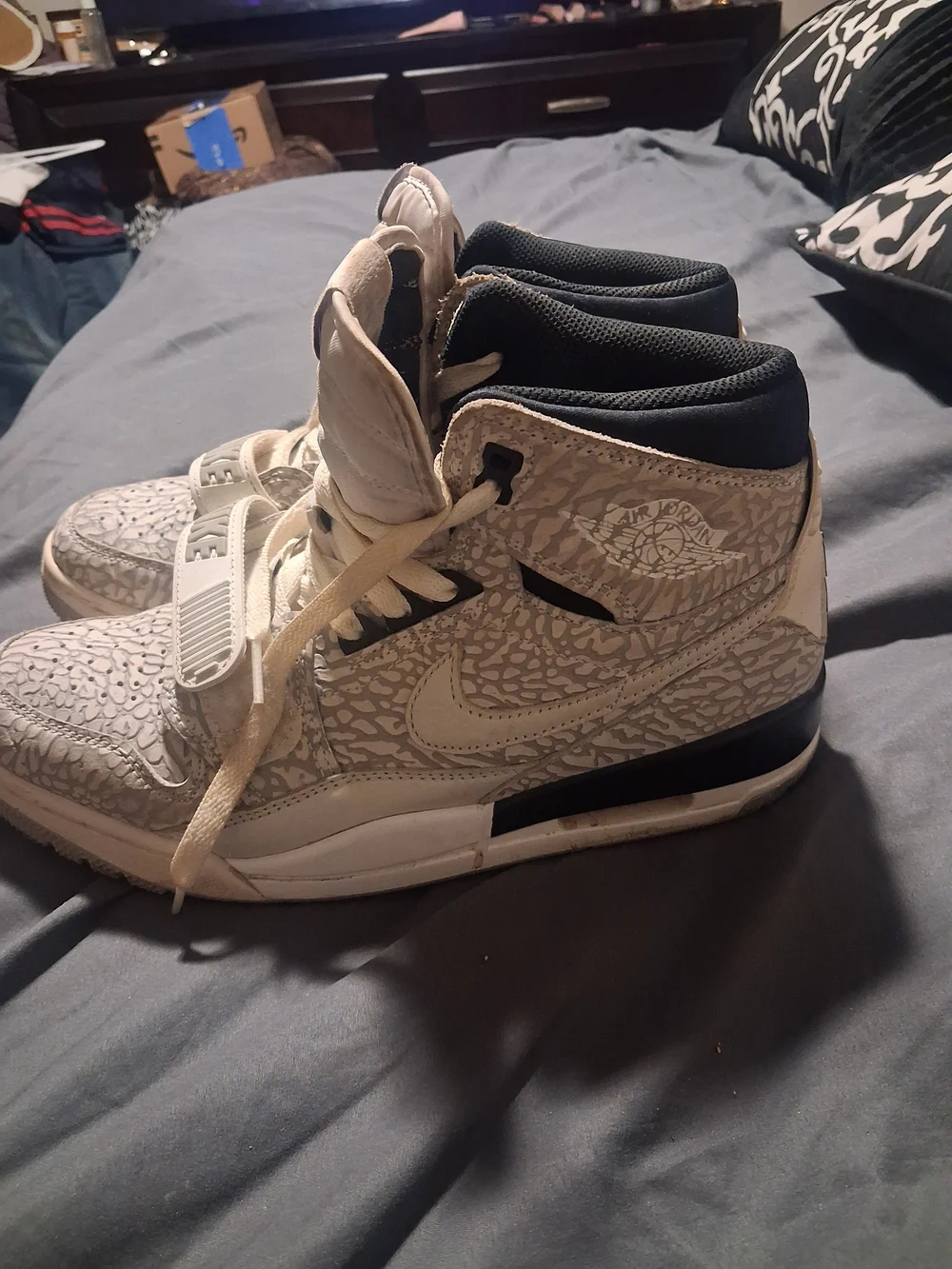 Jordan-Style Mid-Top Sneakers in Cement Size 8.5 Men 10 Women